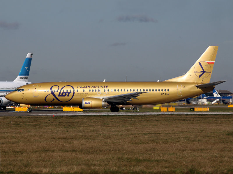 B737-400  SP-LLC