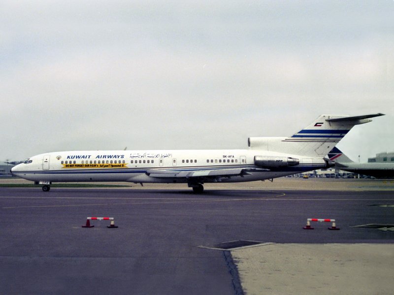 B727-200  9K-AFA