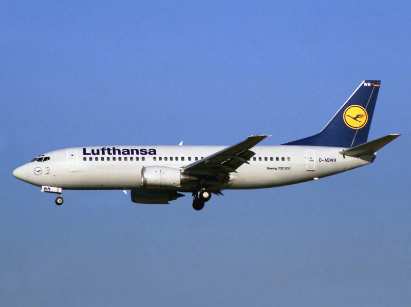 B737-300  D-ABWH