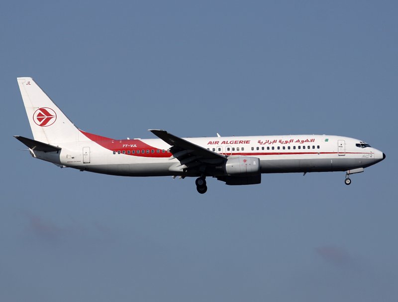 B737-800 7T-VJL