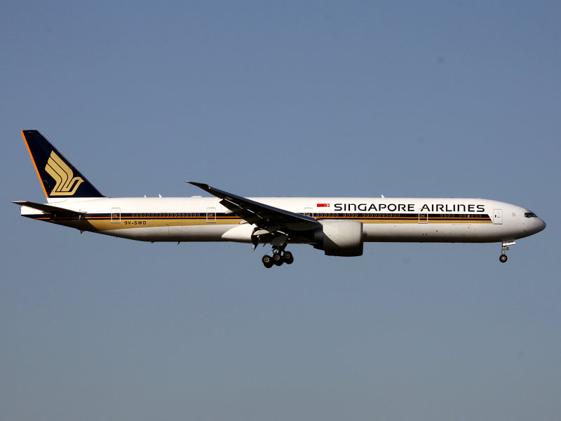 B777-300  9V-SWD