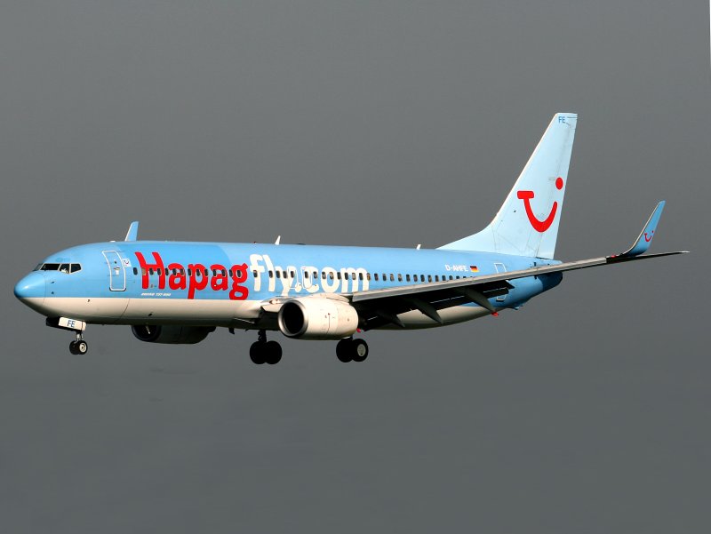 B737-800 D-AHFE