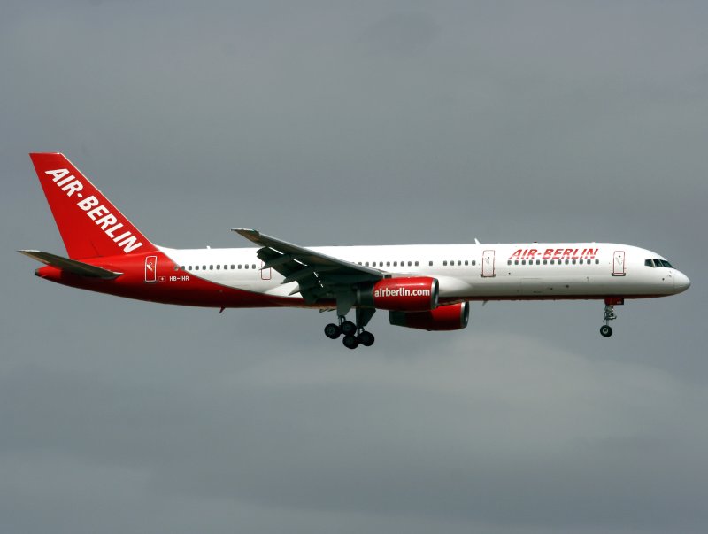 B757-200  HB-IHR