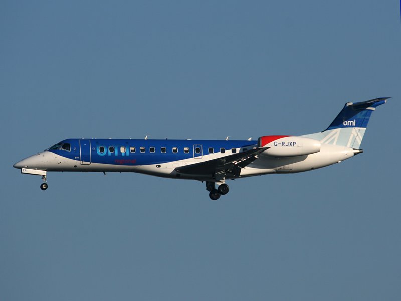 EMB-135 G-RJXP
