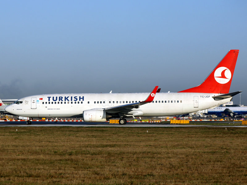 B737-800 TC-JGF