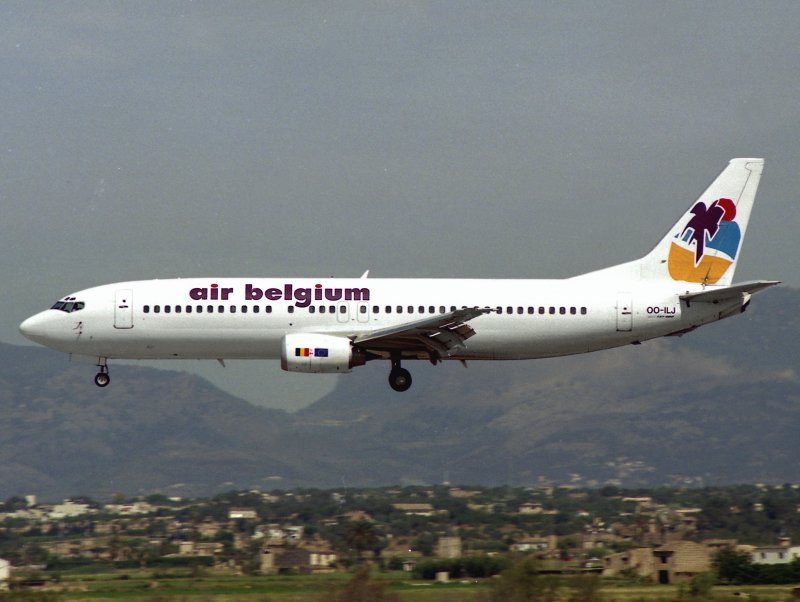 B737-400  OO-ILJ
