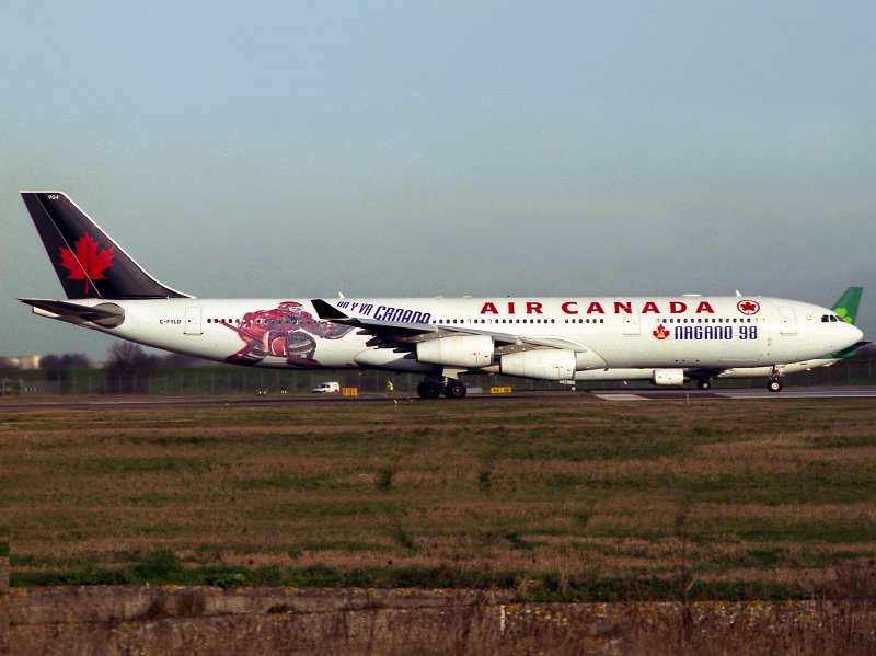 A340-300  C-FYLD