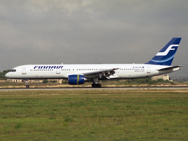 B757-200  OH-LBV