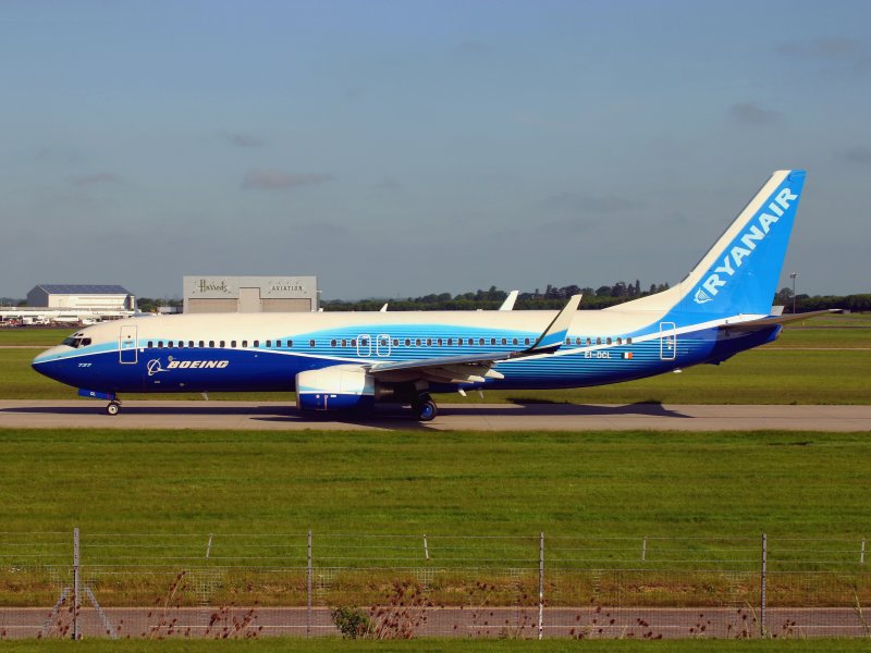 Logojet departing Stansted
