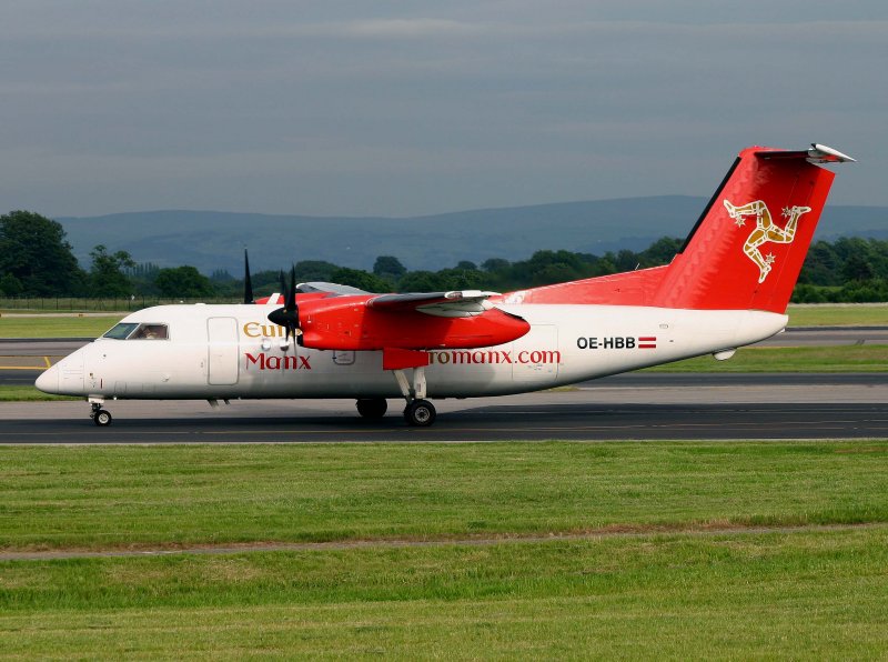 DH8-200 OE-HBB.
