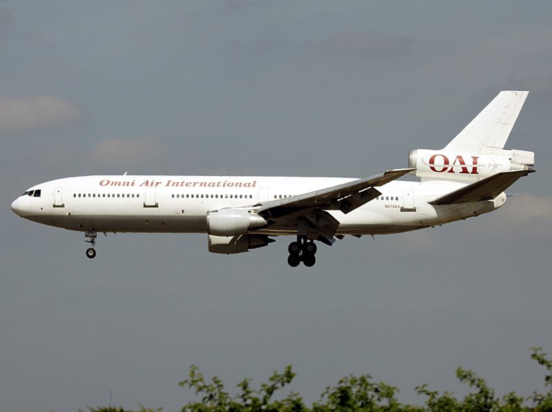 DC10-30 N270AX