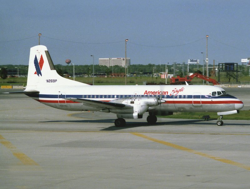YS-11 N269P