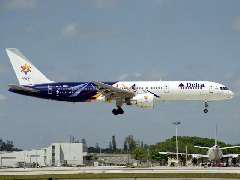 B757-200  FLL.jpg