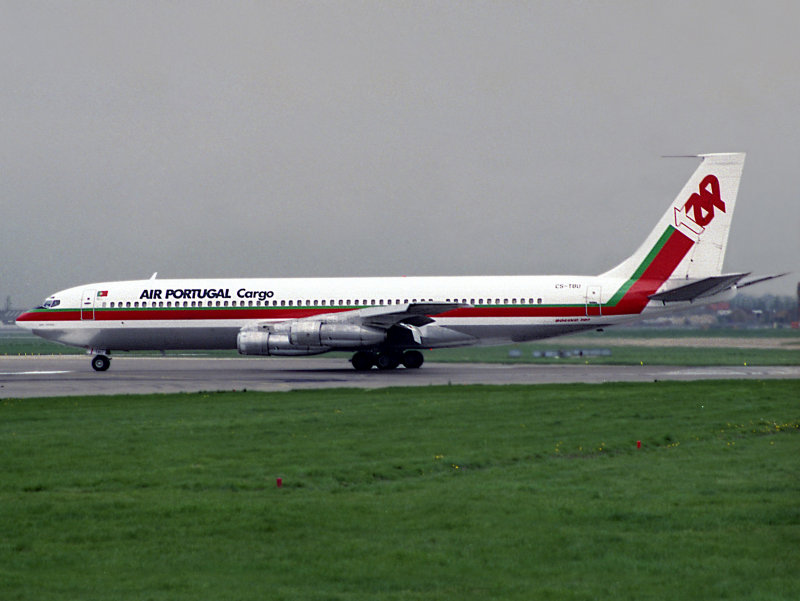 B707-32C  CS-TBU  