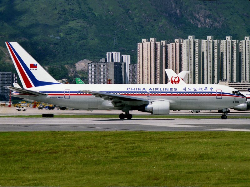 B767-200  B1838