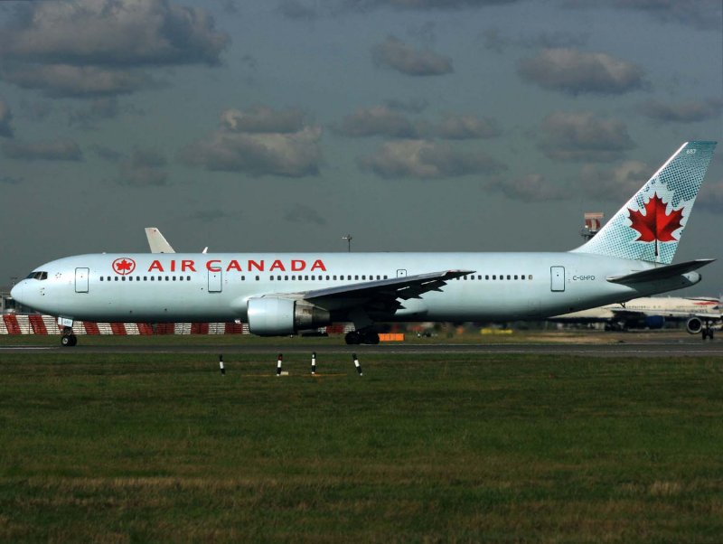 B.767-300 C-GHPD