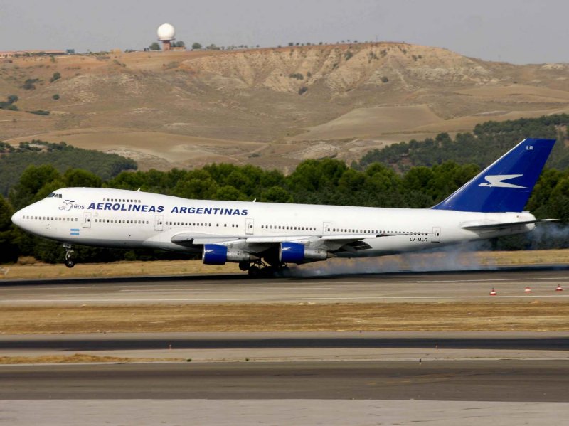 Boeing 747-200 LV-MLR