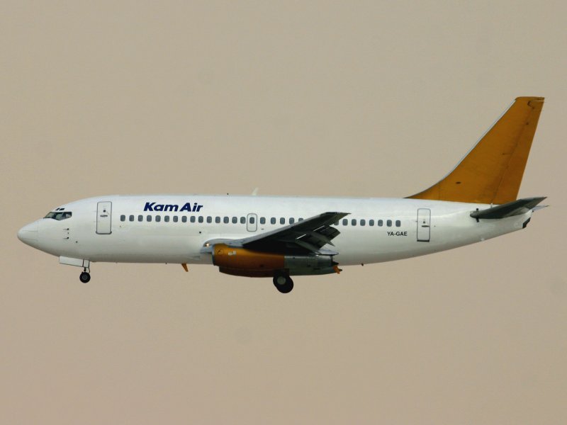 B737-200 YA-GAE