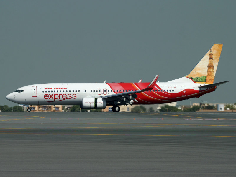 B.737-800 VT-AXQ