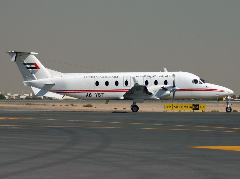 Beech 1900D A6-YST