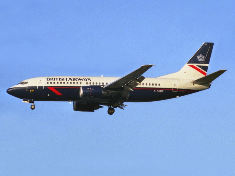 Boeing 737-300 G-CMMP