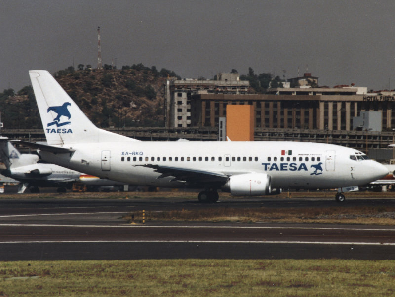 B737-500 XA-RKQ