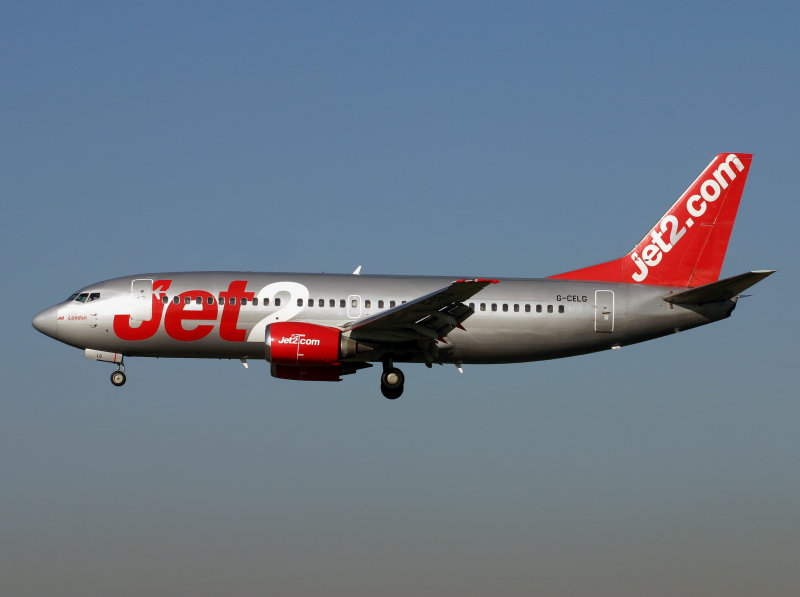 B.737-300 G-CELG 