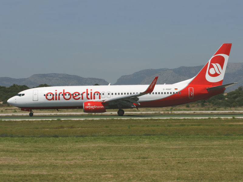 B.737-800 D-ABAF