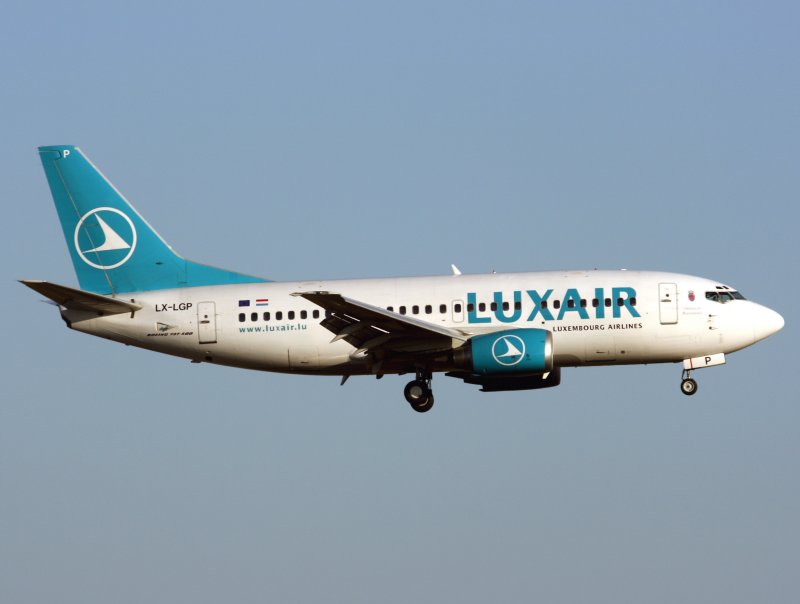 B.737-500 LX-LGP