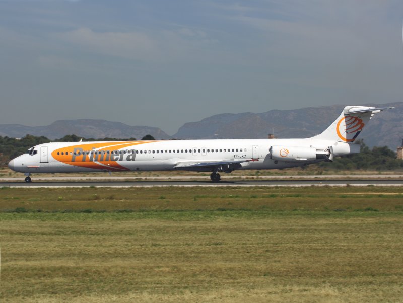 MD-83 TF-JXC