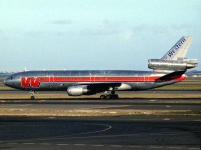 DC10-10   N912WA 