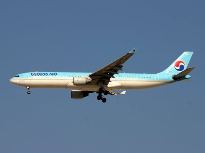 A330-300 HL-7587