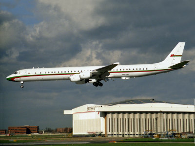 DC8-71  A40-HMQ