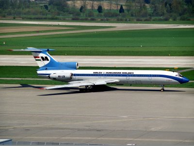 TU-154B2  HA-LCR