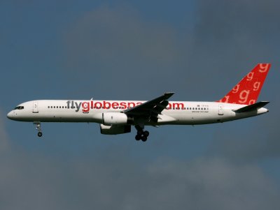 B.757-200 TF-FIS