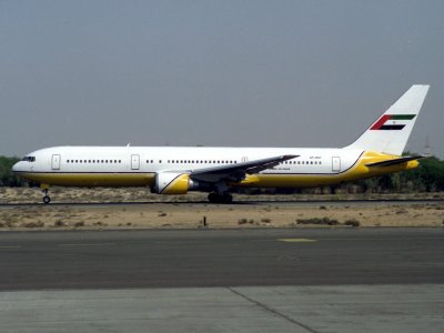 B767-300  S7-RGT