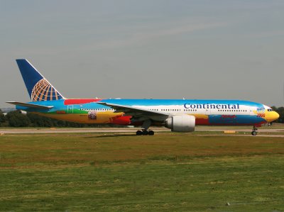 B777-200  N77014