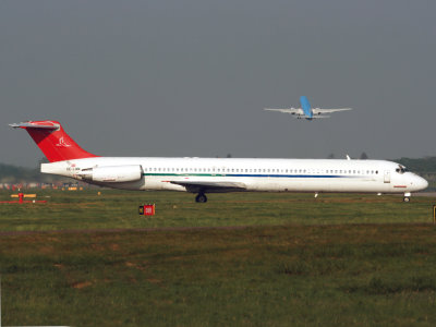 MD82  OE-LMM