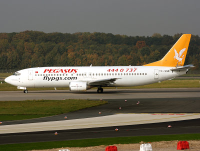 B737-400  TC-SGE