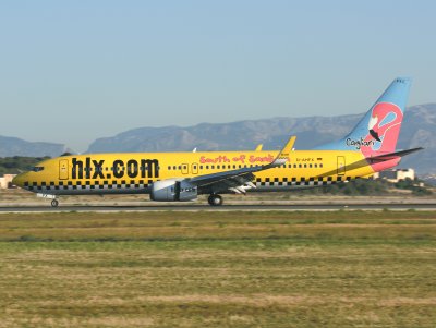 B.737-800 D-AHFX