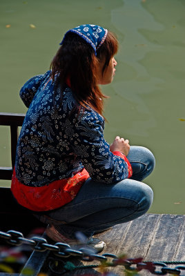 Waiting boat rower