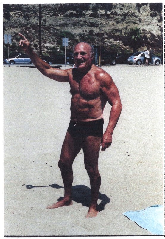 Robert Edel on a Calafornian beach in 2007.