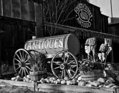 Fourth Street Antiques