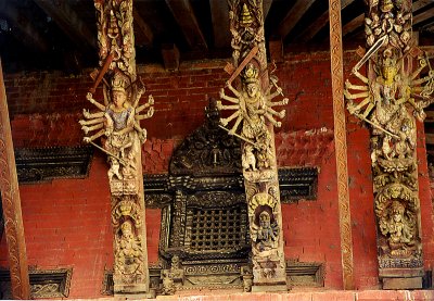 Nepalese Warrior Goddess Struts