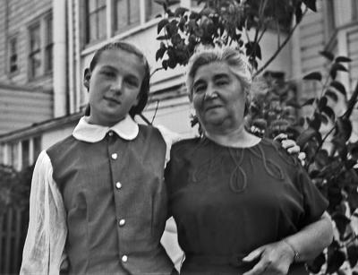 Becky,Helen-2.jpg