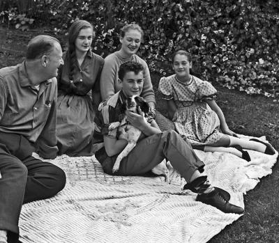 Dave,kids,dog,backyard.jpg