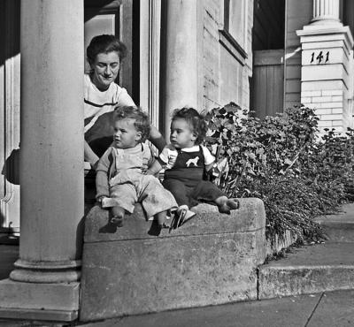 Edith,Margy,Leslie Robinson.jpg