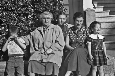 Helen,Edith,Davy,Becky.jpg