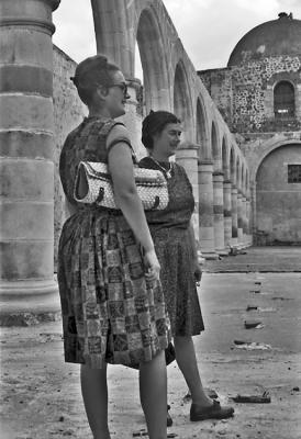 Oaxaca,'62,Margy,Edith.jpg