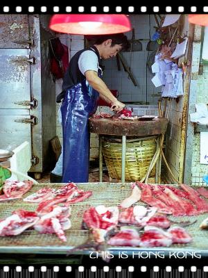 Fresh fishes being 'slaughtered', Wanchai Market